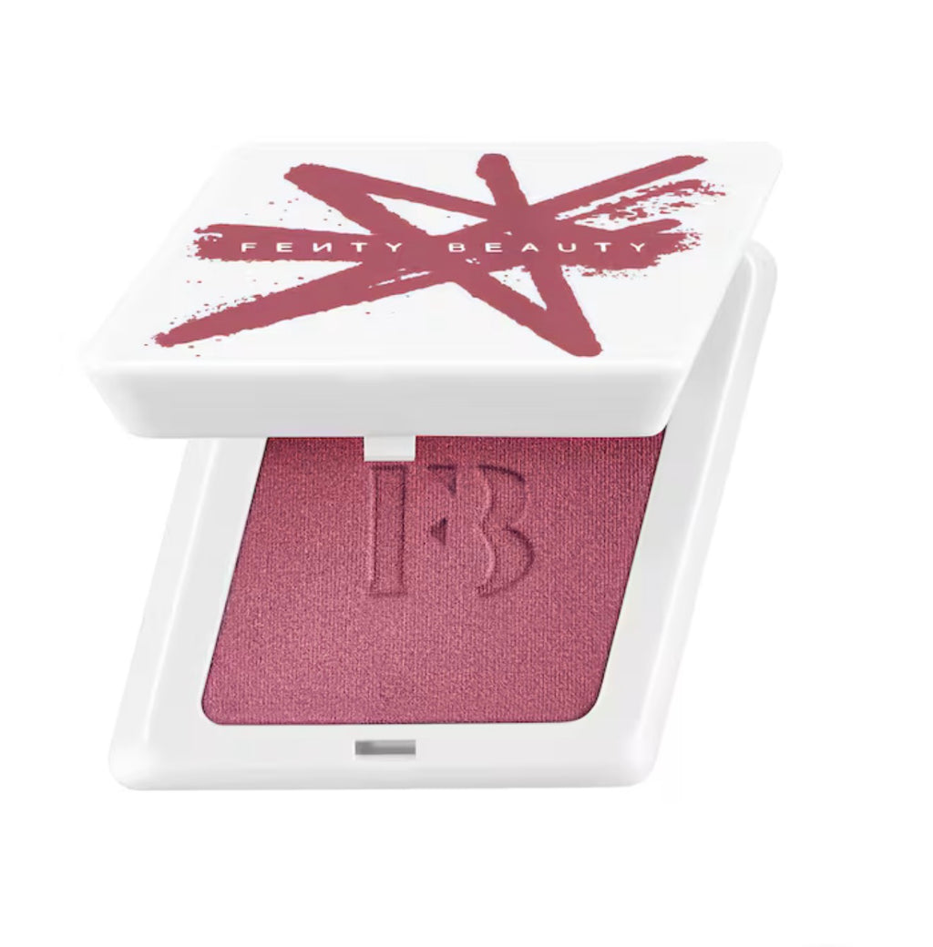 FENTY BEAUTY
Fenty Cheeks - Blush in Polvere (summertime wine)