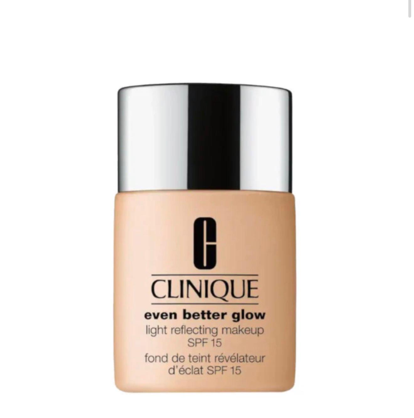 CLINIQUE Even Better Glow SPF 15 - Fondotinta Illuminante SPF 15 - IVORY